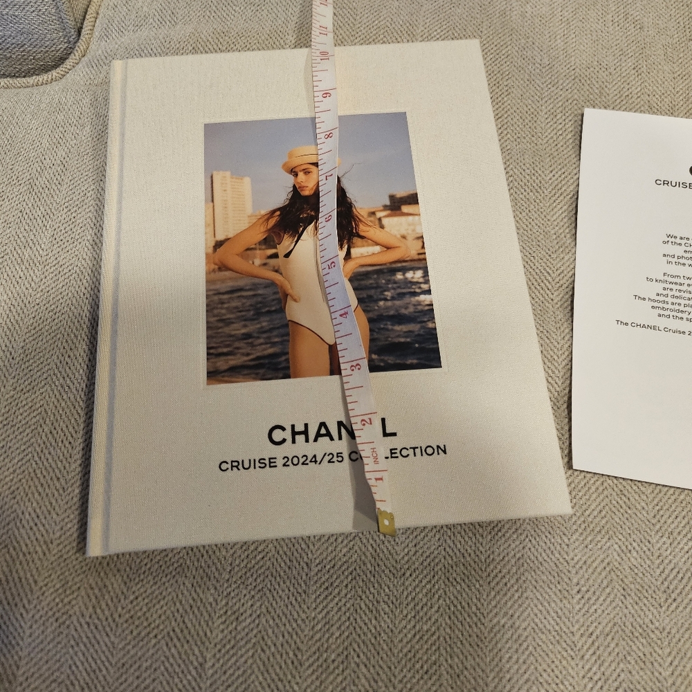 Brand new Chanel book - Picture 9 of 10